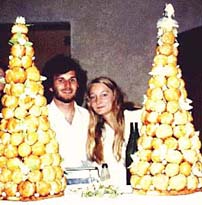 wedding cakes made of cream puffs